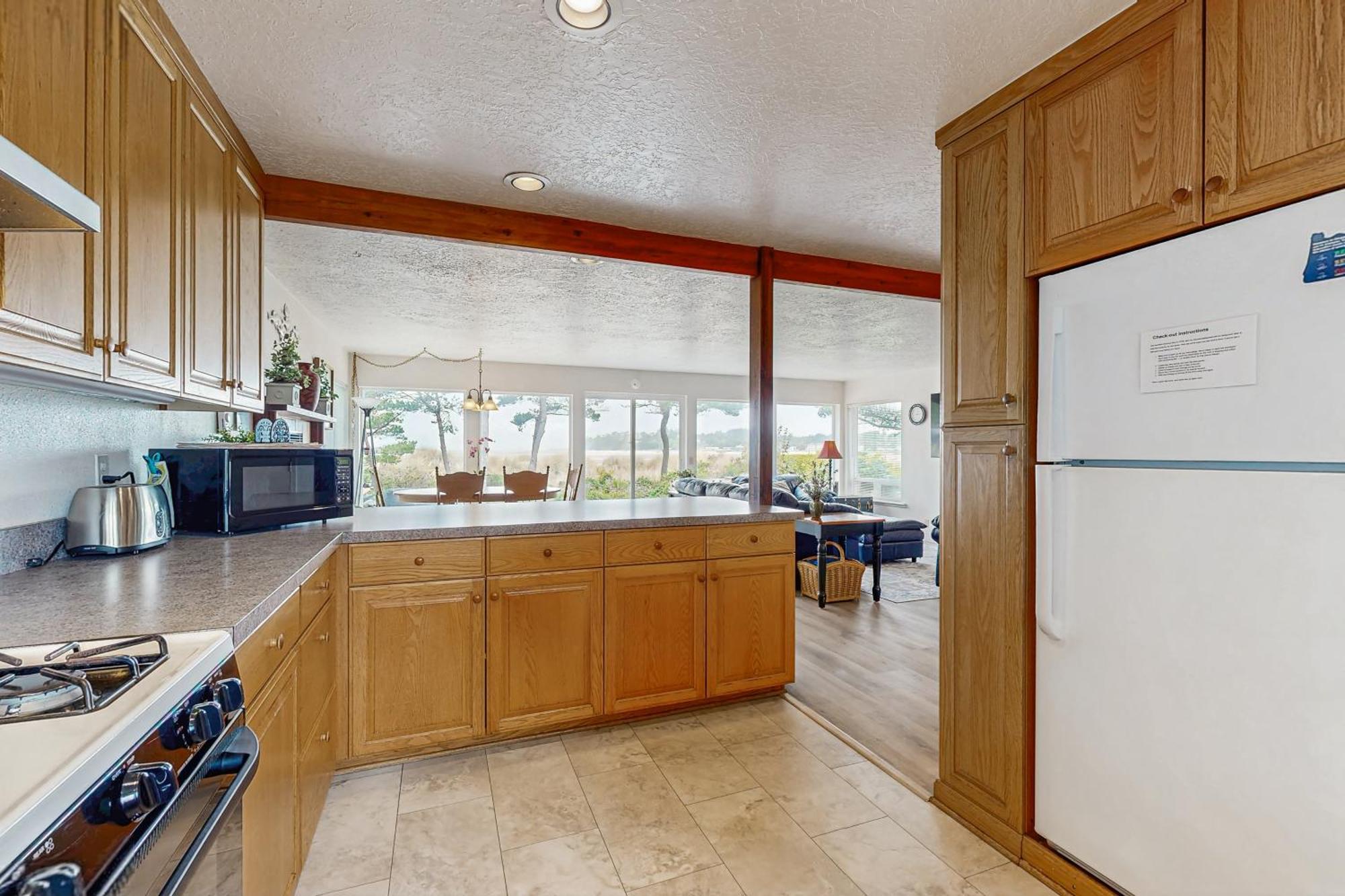 Beach Time Getaway Lincoln City Exterior photo